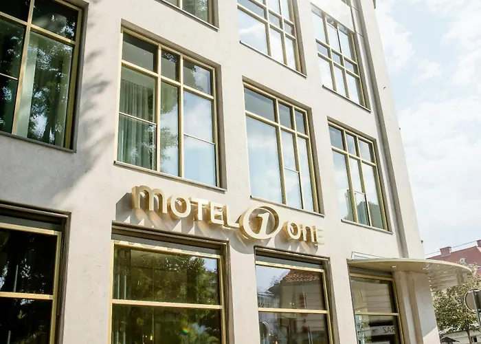 One Ξενοδοχείο