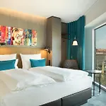 Готель One Грац